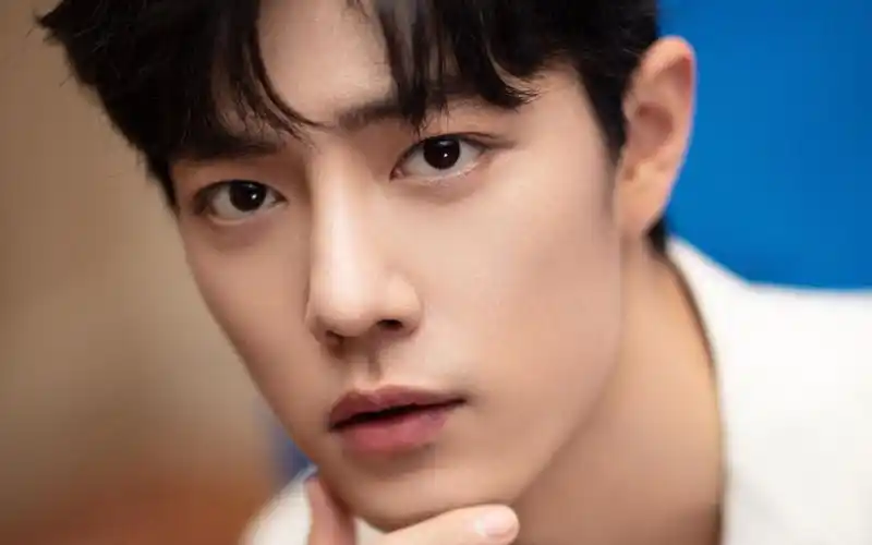 肖战俊朗帅气写真图片桌面壁纸_大陆明星_壁纸下载_美桌网