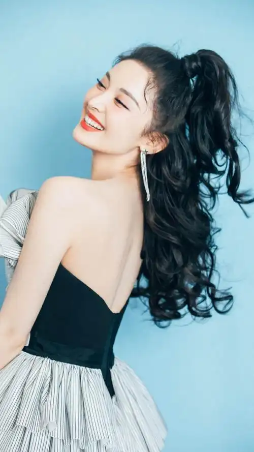 古力娜扎甜美俏丽手机壁纸