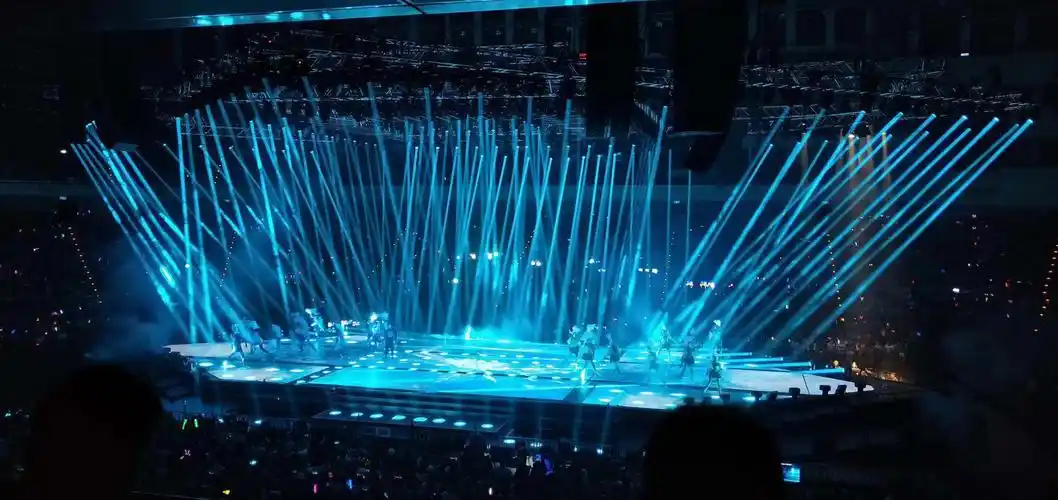 鸿彩强势助阵郭富城台北小巨蛋世界巡回演唱会天王再现光芒