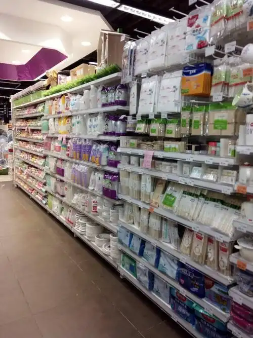 傅家坡店日杂一次性用品陈列图片