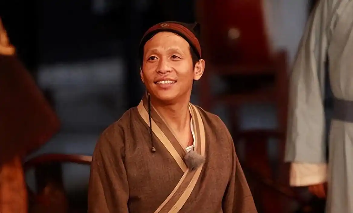 宋小宝:成名后与前妻霍晓红分道扬镳,再娶粉丝王雪,人生如戏