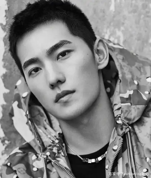 杨洋寸头硬汉形象,男性荷尔蒙爆棚,超man的魅力!