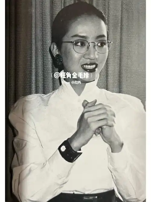 梅艳芳  #梅艷芳开心市民01sybil chen今天 00:35回复塔塔好像锁在