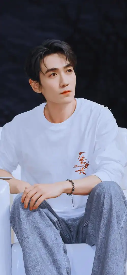 发型梦回2018太好看惹#朱一龙 北大