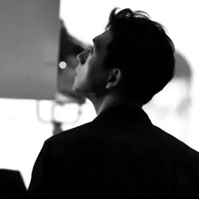 成熟帅气的魅力男生,男生头像图片