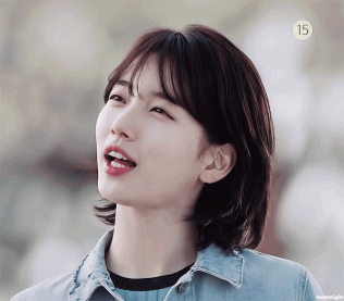 韩国"国民女神"出道10周年了,为何她的照片总能让人疯狂吸氧?_裴秀智