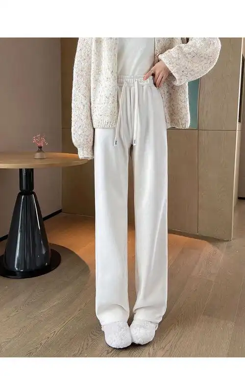 服装款式细节高腰:女裤腰高阔腿裤:女裤裤型长裤:裤长简约:流行元素