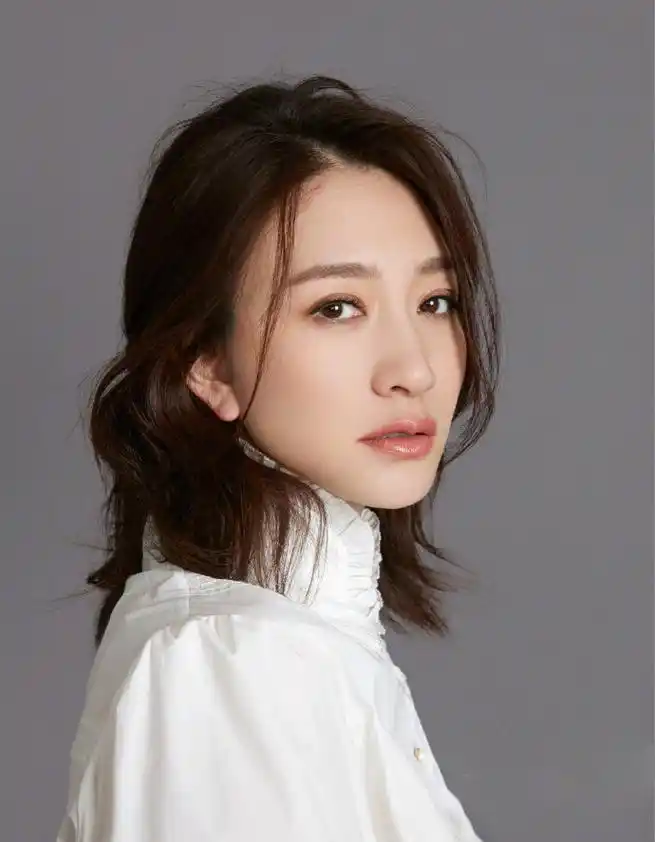 李小冉知性优雅写真图片99