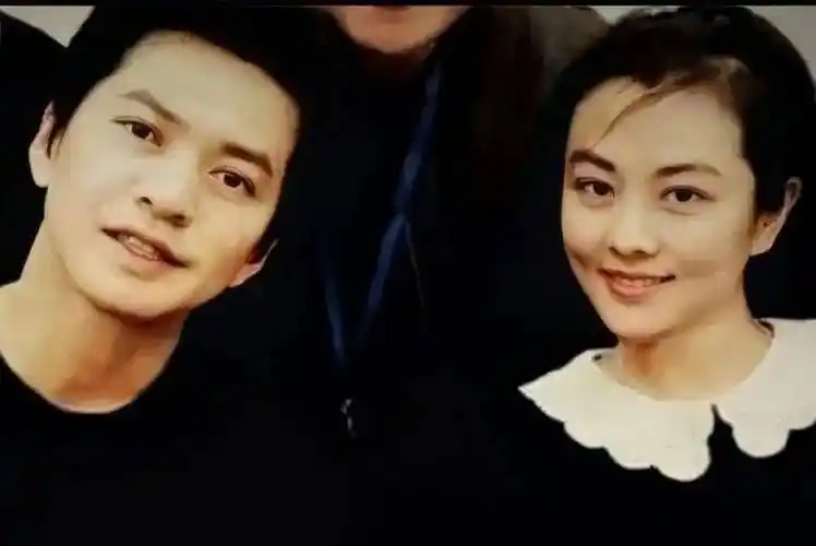 当然,也有人对李健和妻子没有孩子表示遗憾.