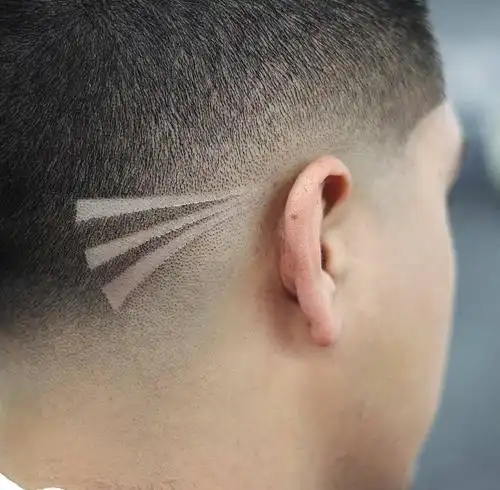 雕发小创意让男士发型不再单调