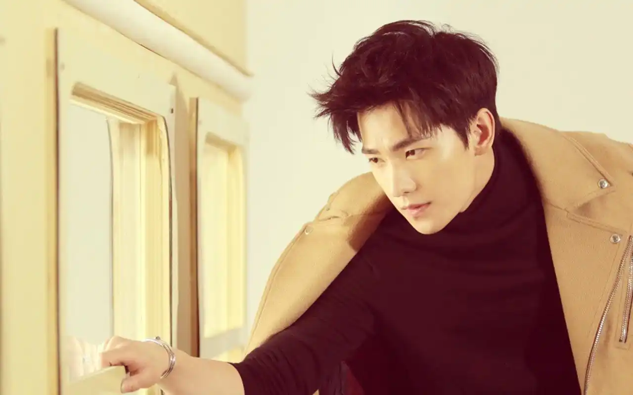 杨洋气质大片杂志写真图片桌面壁纸