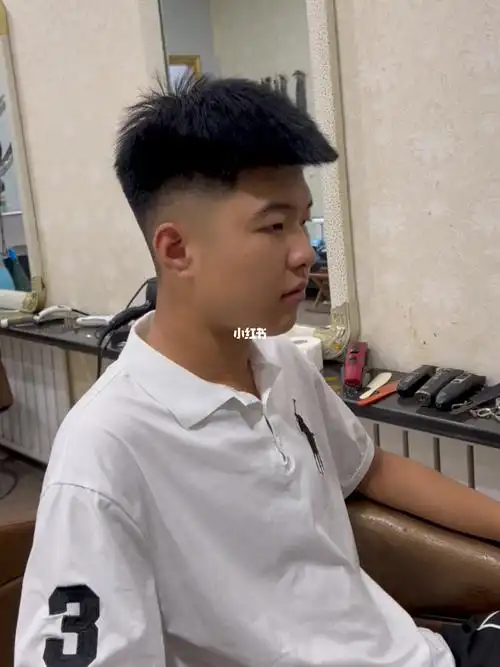 锅盖头快来找我改变@直播薯#滨州接发  #热度不断  #飞机头