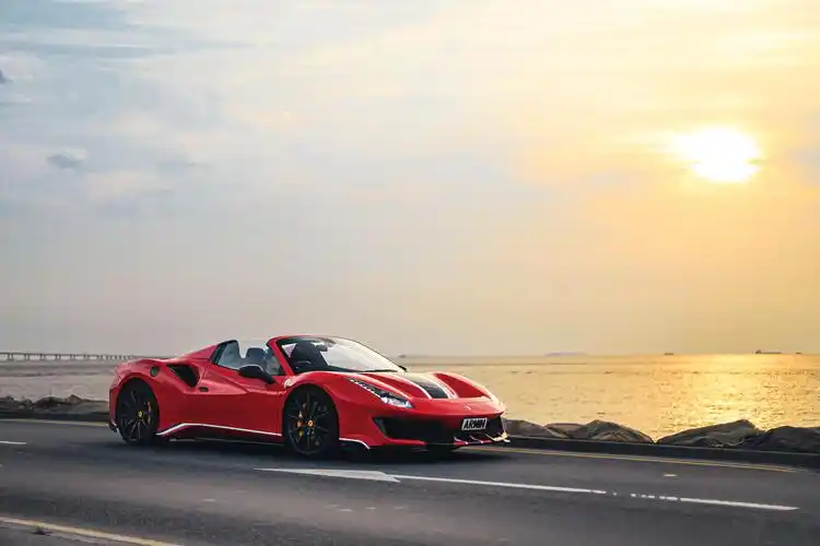 海边落日 法拉利488pista & 488pista spider 法家最后的
