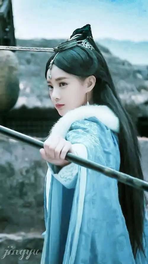 回应: 〈 李一桐 〉《剑王朝》 长孙浅雪 & 李一桐 @ 李一桐