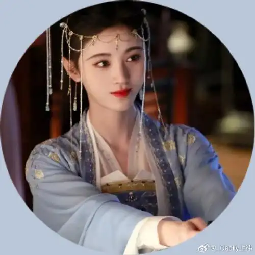 鞠婧祎超话jjy#鞠婧祎的天鹅颈#jjy#鞠婧祎照片#鞠圆框古风头像2