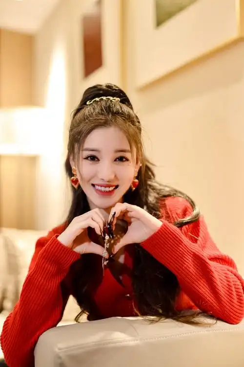 陆翊超话感谢#全球华语音乐流行榜#和@华语音乐打歌中心🏆启动仪式