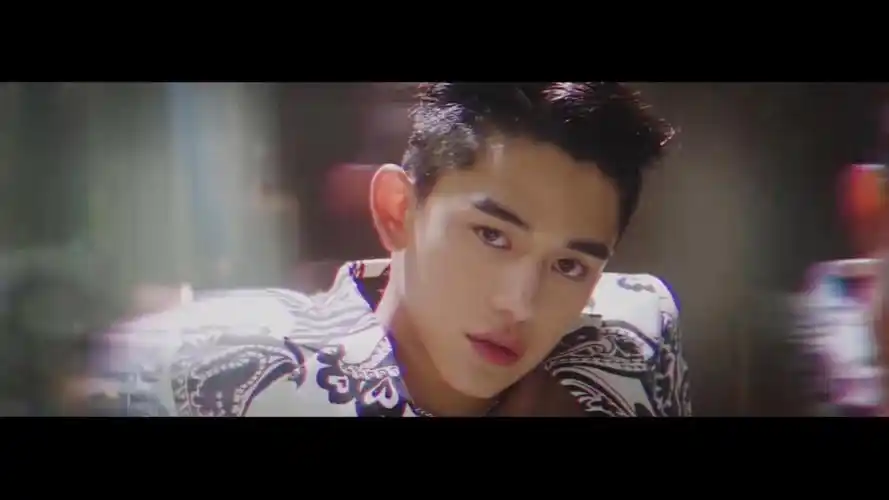 【黄旭熙lucas】理所当然(regular) mv及花絮 cut