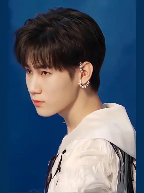 来自张真源的帅气暴击