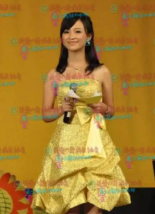 王思聪新女友背景曝光