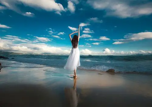 海边小美女手机壁纸图片