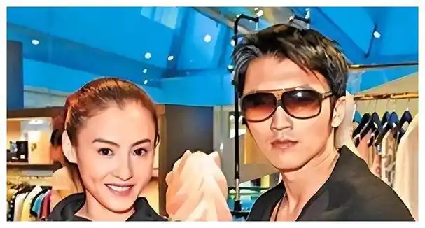 谢贤透露与张柏芝三胎关系震撼曝光谢霆锋婚事揭秘