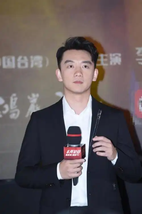 郑恺为拍戏增重40斤一天吃5顿身体状况引担忧