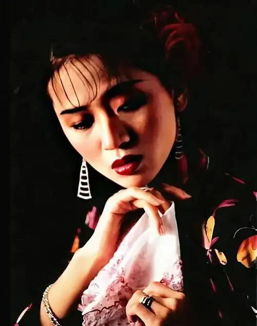 梅艳芳经典影视形象