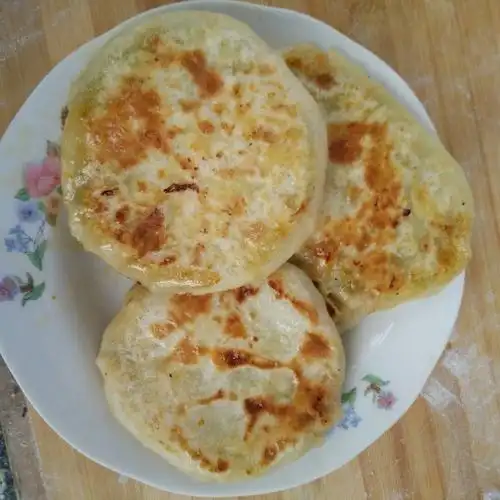 东北小姑娘做的家常肉饼