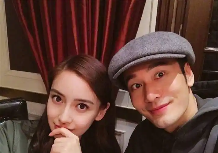 原创搞笑黄晓明跳舞像腰肌劳损的机器人四肢僵硬不协调却依旧很认真