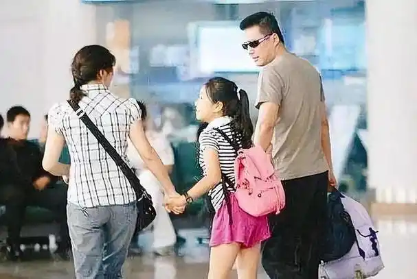 演员高曙光:二婚娶圈外女富婆,比儿子大了52岁,曾与江珊结过婚