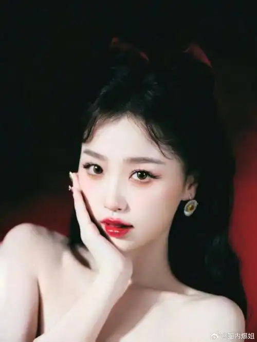 虞书欣红色小猫咪##虞书欣狐系睫毛##虞书欣