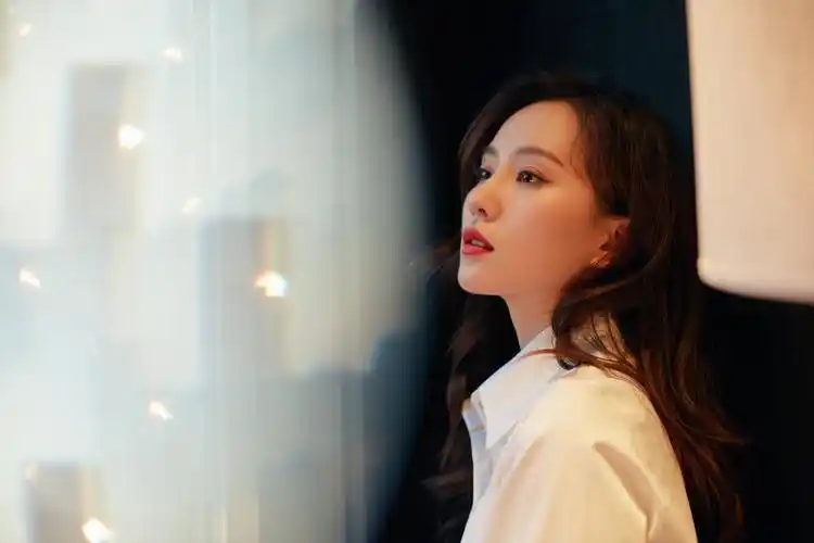 刘诗诗# 活动采访后的白衬衫诗~ - 堆糖,美图壁纸兴趣社区