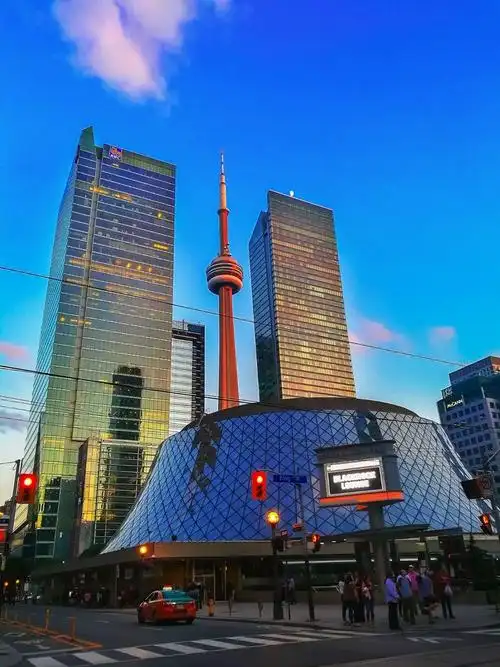 用脚步丈量多伦多downtown