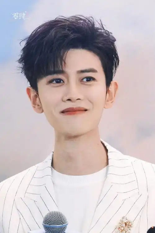 任嘉伦##rogervivier品牌代言人任嘉伦