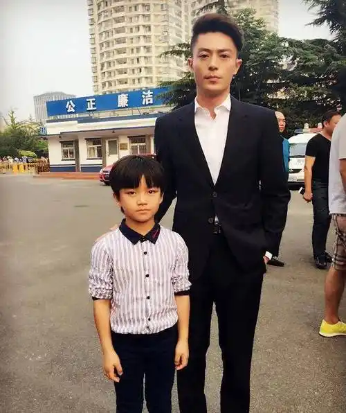 一生一世:周生仁才15岁,但剧中已包揽霍建华龚俊王凯陈坤的童年