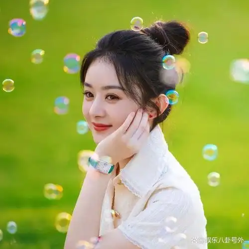 悦看|新年好心情,来一张赵丽颖的照片做头像吧!