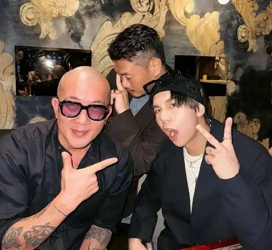 具俊晔简笔画被称"艺术家",网友:真是难为陈柏霖和节目组了!