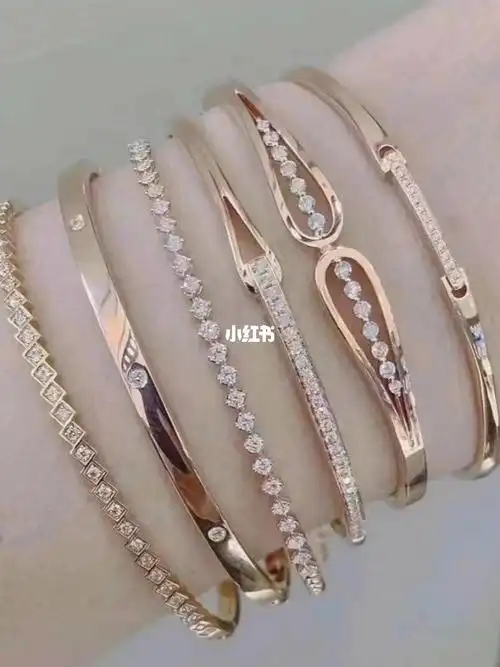 周大福玫瑰金k金钻石手镯