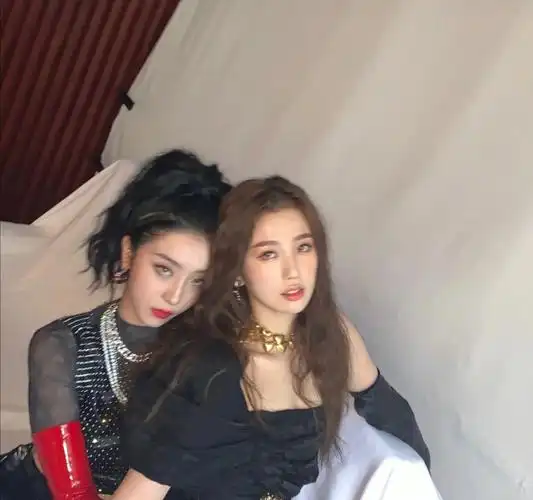 虞书欣赵小棠   过了这么久我还是只喜欢这一对🥳 大鱼海棠✨