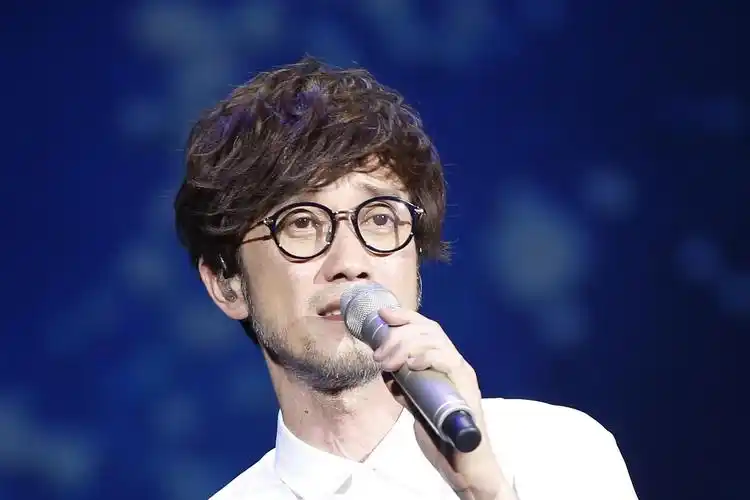 周传雄真是这场导师风波最大赢家其实他早已败于这个流量时代