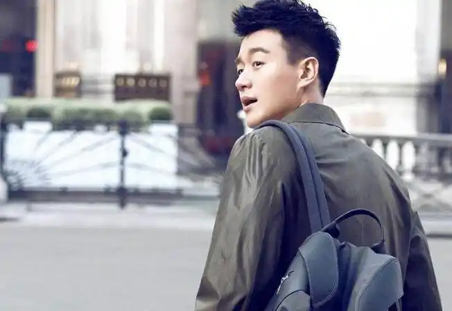 知名男星佟大为疯狂追妻7年时间最后收获了甜蜜的爱情