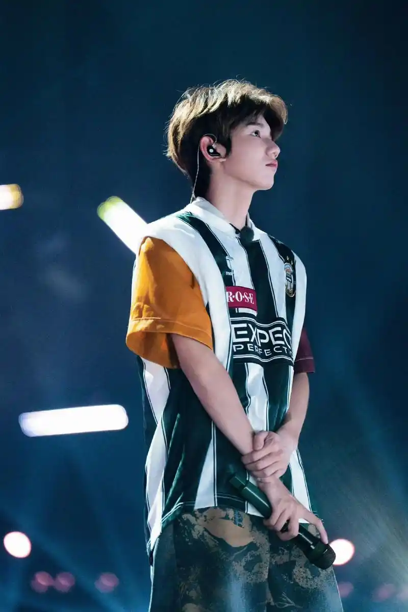 今天是嘟嘴小源好可爱#王源 @tfboys