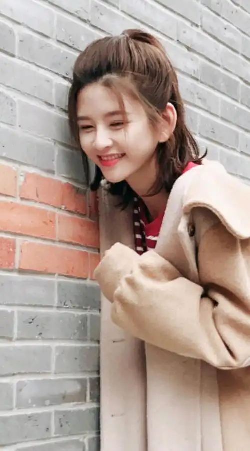 林思意,不断成长的美少女