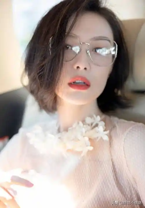 倪妮带火了一种发型,叫"一刀切",修饰脸型不说,还高级好打理_头发