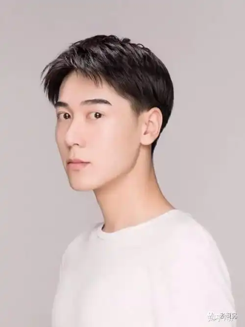 男大学生发型有什么推荐