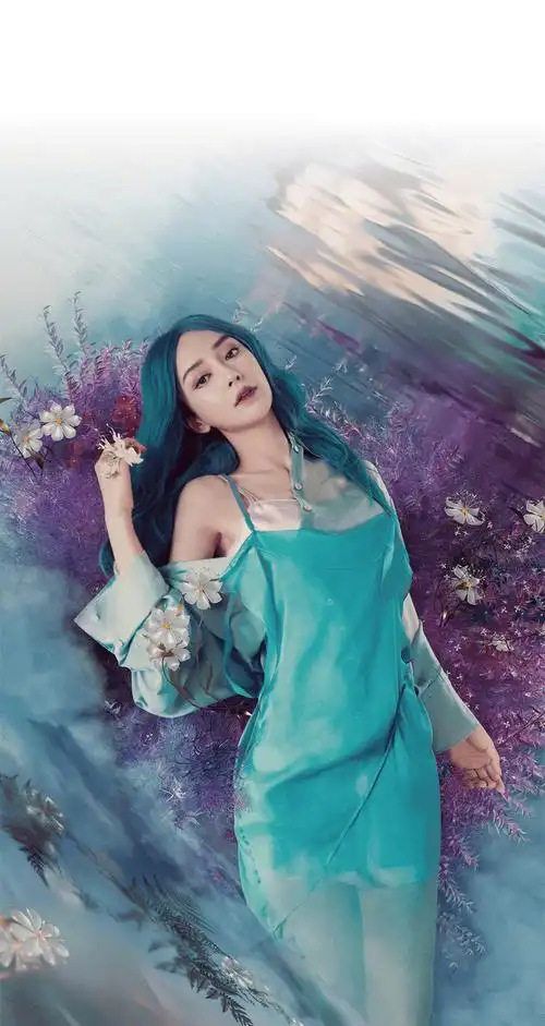 angelababy人鱼姬造型曝光蓝发红唇展冷艳气质