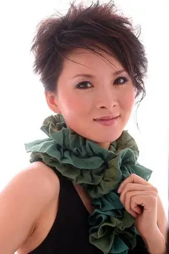 谢兰小时候我是淘气的孩子王