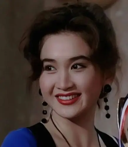 他是温碧霞老公宠妻如命不愿生子养子与他越长越像获百亿家产