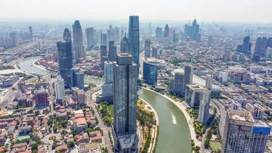 天津海河沿线城市景观. 新华社记者 孙凡越 摄