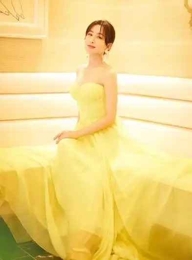 马苏唱歌的样子(39岁马苏露面在线唱歌)(1)